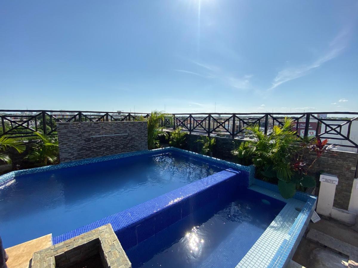Suites La Roca By R&T Cancún Esterno foto