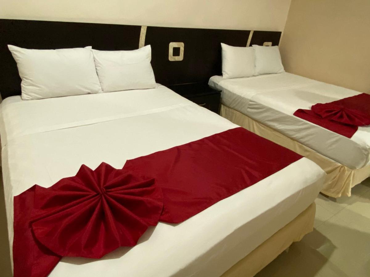 Suites La Roca By R&T Cancún Esterno foto