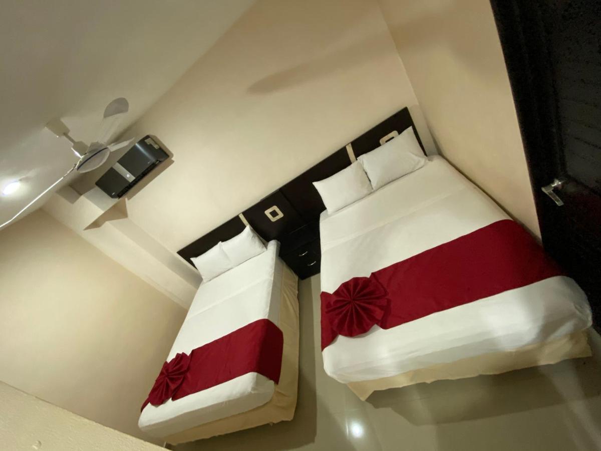Suites La Roca By R&T Cancún Esterno foto