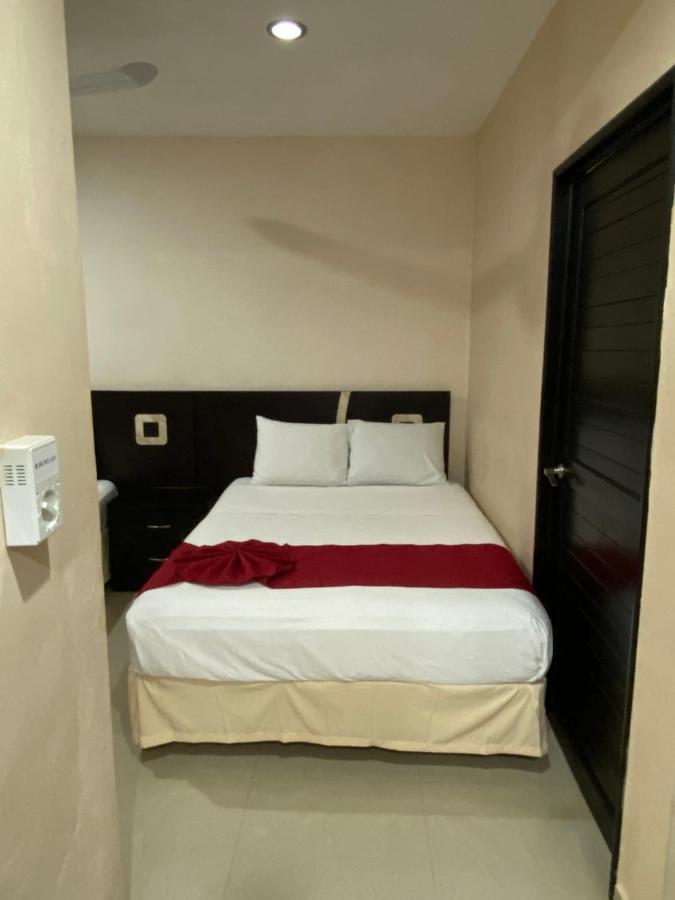 Suites La Roca By R&T Cancún Esterno foto