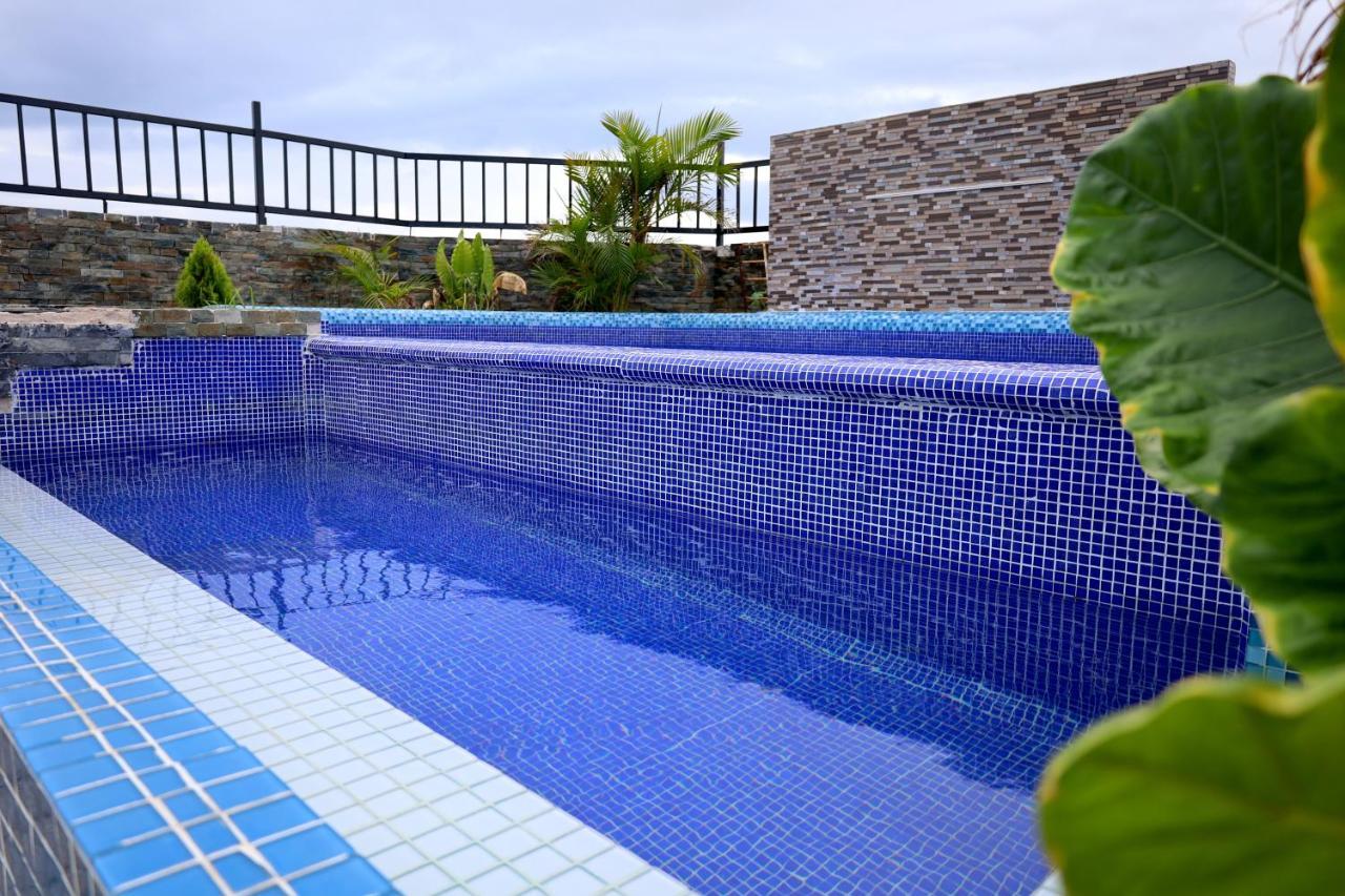 Suites La Roca By R&T Cancún Esterno foto
